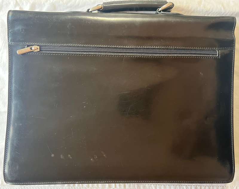DESIGNER PRATESI BLACK LEATHER BRIEFCASE WITH WORKING LOCK MECHANISM MADE IN ITALY