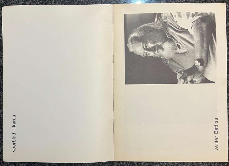 WALTER BATTISS RAU 1 - 20.3.82 EXHIBITION INVITATION AND CATALOGUE