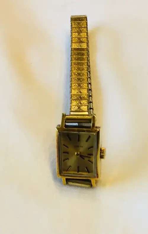 CLASSIC VINTAGE ZENITH WOMAN`S WIND-UP WATCH - IN GOOD WORKING CONDITION