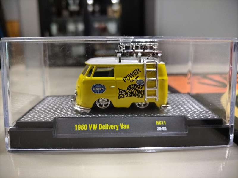 M2 Machines 1960 Volkswagen Delivery Van
