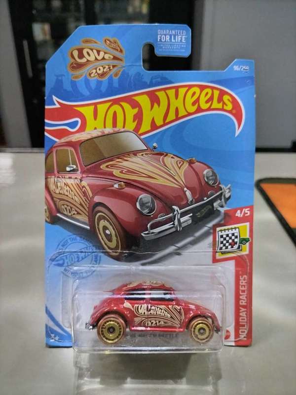 Hot Wheels Volkswagen Beetle valentines day