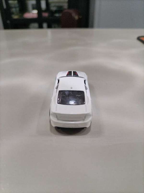 Hot Wheels '15 Dodge Challenger SRT Loose