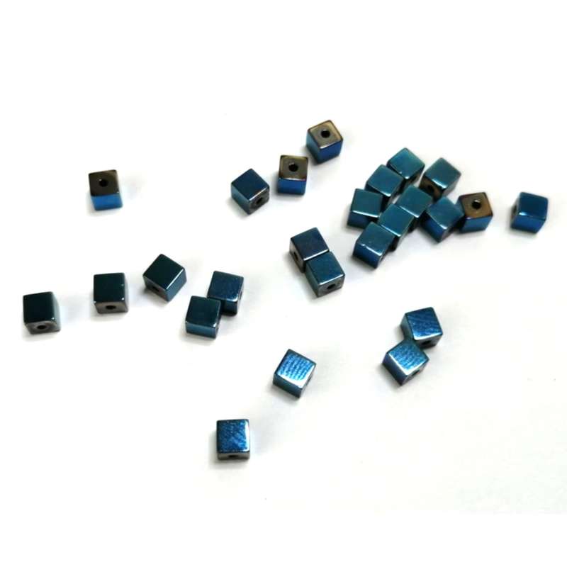 Beads / Hematite Beads - 4mm- Cubes - metallic blue plated- 25pcs / Beads for crafting