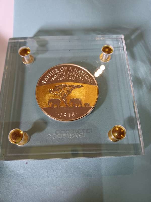 Mandela father of the nation 100g medallion