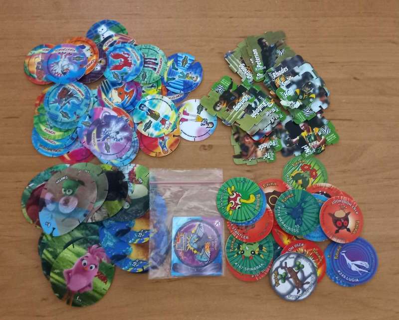 Mixed lot tazos