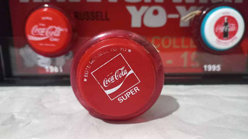 Vintage Coca Cola yoyo's