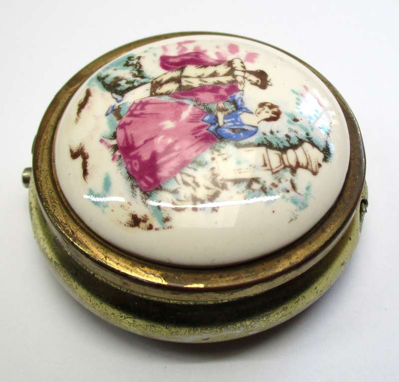 Vintage Trinket / make-up container - Hong Kong