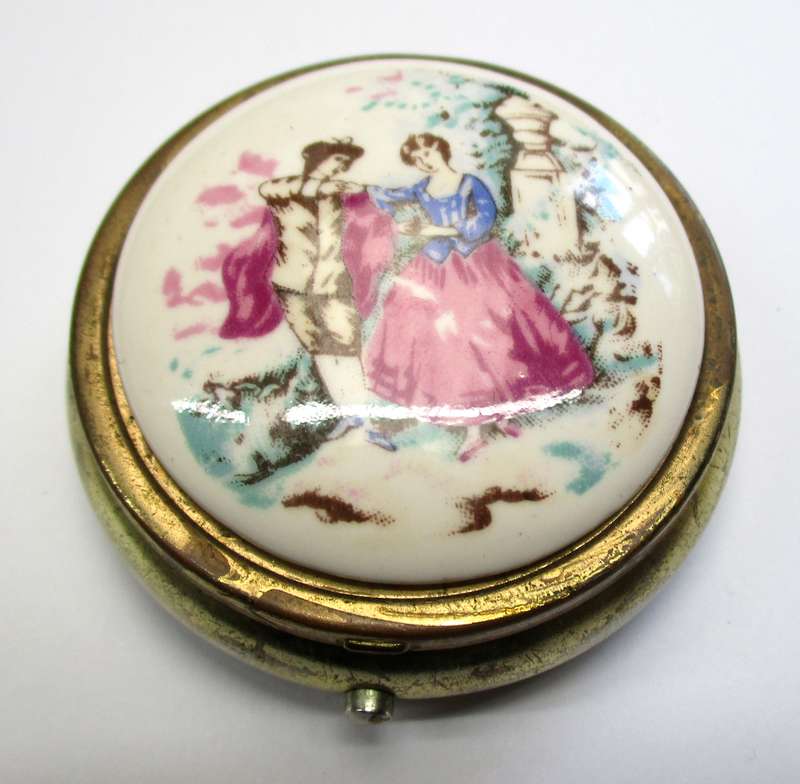 Vintage Trinket / make-up container - Hong Kong