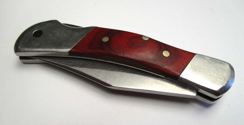 Lock back pocket knife