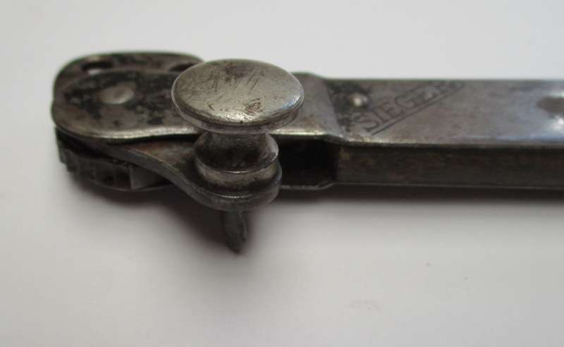 Vintage Sieger Oelen 1930s Tin / Can Opener  WW2 Equipment - metal and wood. German make