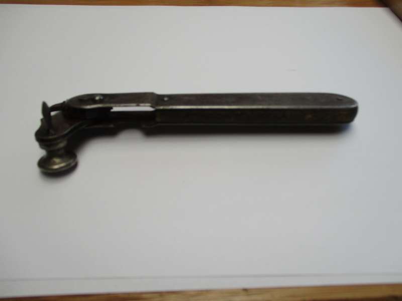 Vintage Sieger Oelen 1930s Tin / Can Opener  WW2 Equipment - metal and wood. German make