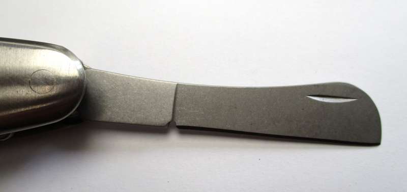 Multitool / knife - unmarked - unusual
