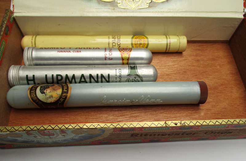 Ritmeester Cigar Box and a few cigar tubes.