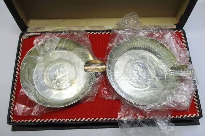 A pair of Vintage silver plated Belprata Ashtrays with Brasil 1907 "coin" detail