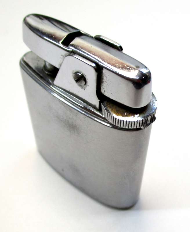 Vintage Ronson Lighter - gas