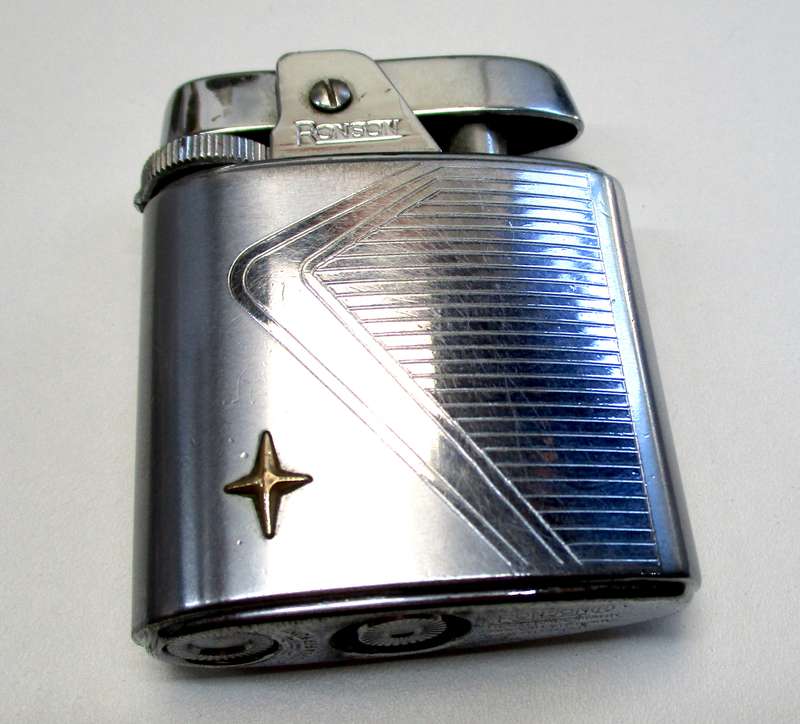 Vintage Ronson Lighter - gas