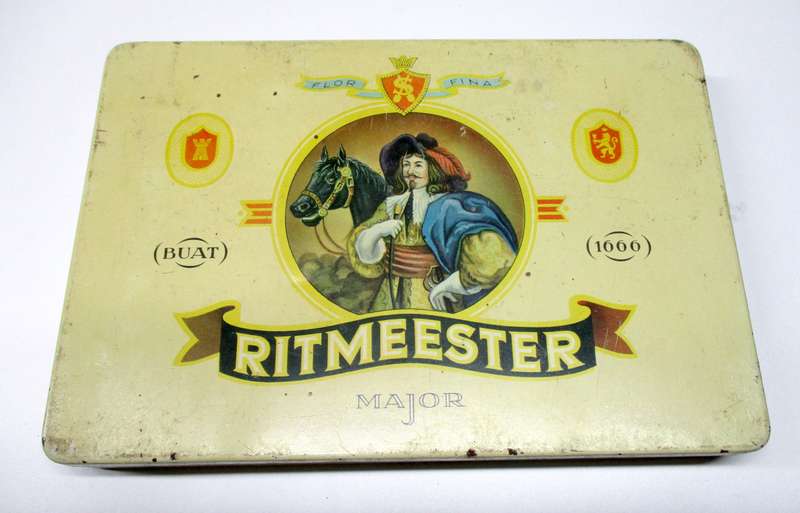Vintage Ritmeester Cigarette Tin