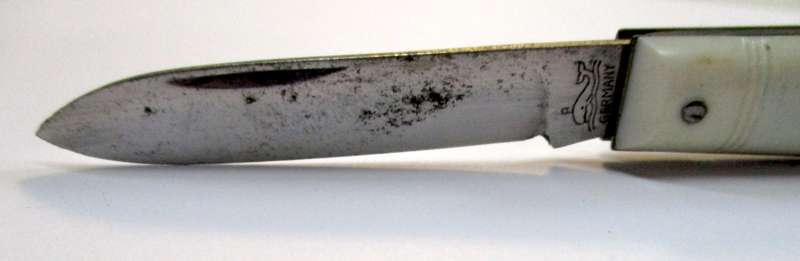 Vintage pocket knife / Brussels - Belgium tourism - Manneken-Pis Bruxelles