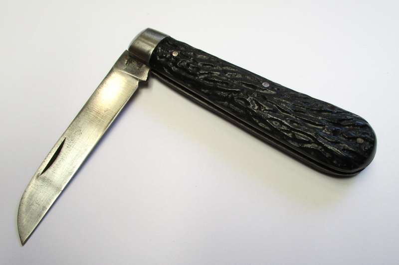 Sheffield made folding knife - Eye Witness