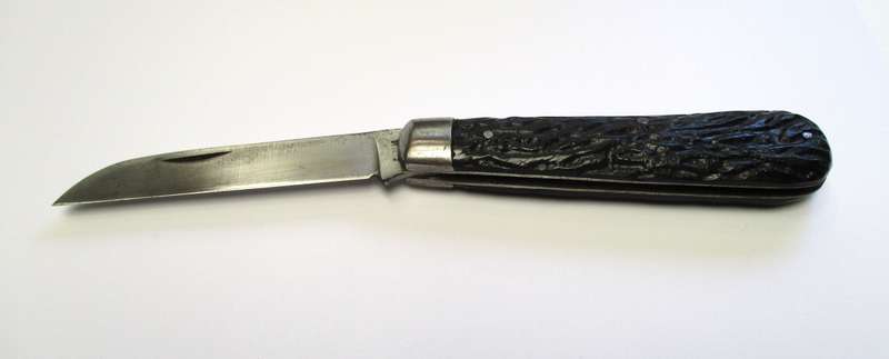Sheffield made folding knife - Eye Witness
