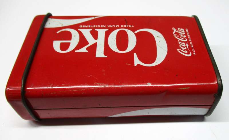 Red Coke tin / Coca-cola
