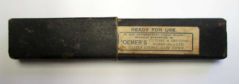 Vintage Keen Edge - Sheffield made straight razor / cut throat razor in box.