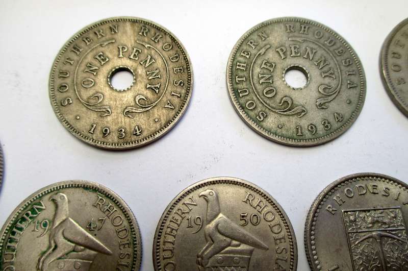 Lot - Rhodesia coins and coin ashtray