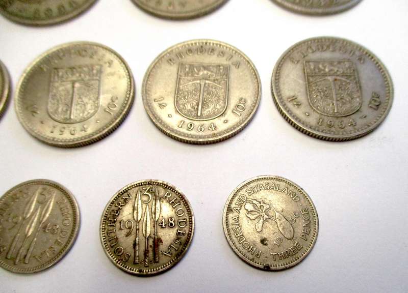 Lot - Rhodesia coins and coin ashtray
