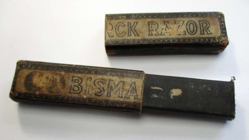 Antique / vintage - Empty Cut Throat Razor Box - Bismarck