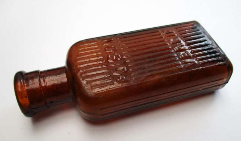 Vintage Amber Poison Bottle / Vergif bottle  - Talana