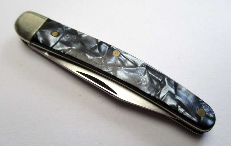Bonsa Dog Leg pocket knife, small. Made in Solingen, Germany.