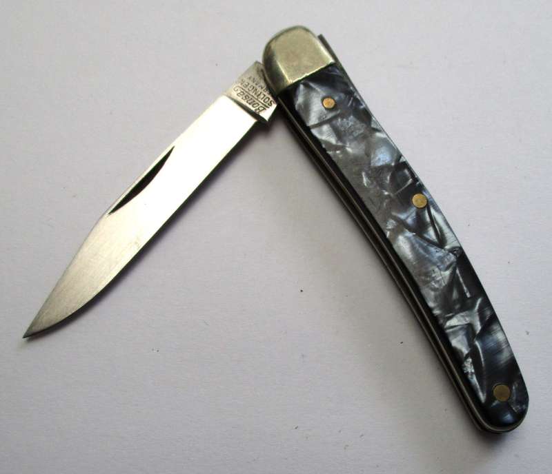 Bonsa Dog Leg pocket knife, small. Made in Solingen, Germany.