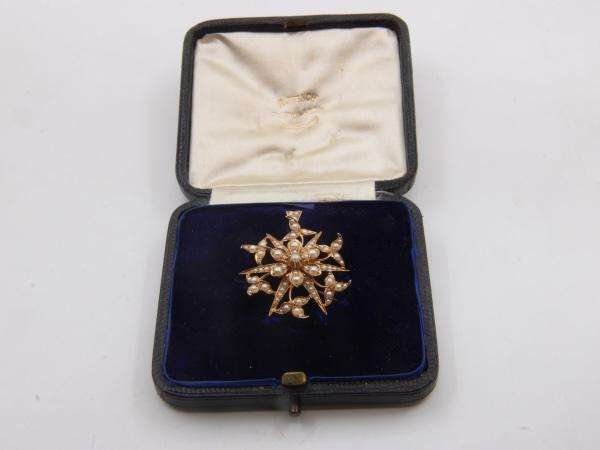 VICTORIAN 15CT GOLD PENDANT / BROOCH