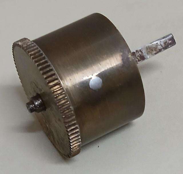 Complete vintage barrel with mainspring for vitage clock