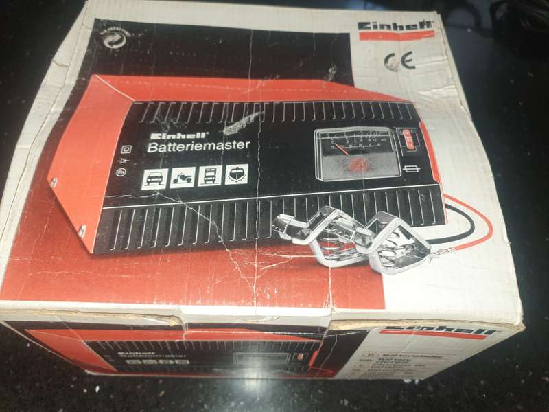 Einhell AFN12 Car Battery Charger in box