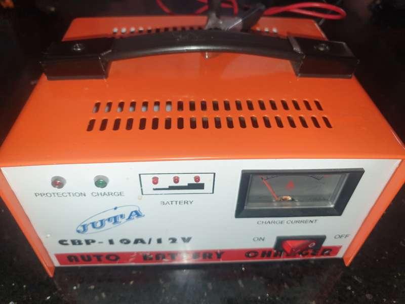 Juta CBP-10A/12V Car Battery Charger
