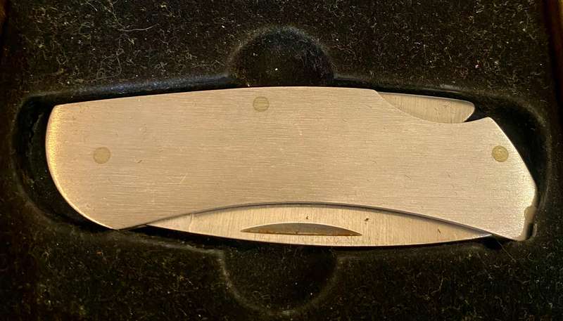 Genuine Zippo collectable folding pocket knife in original box with papers