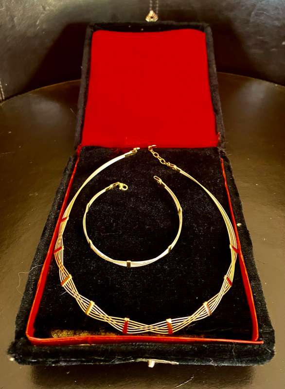 14ct white and yellow gold necklace and matching bracelet set- made in Israel
