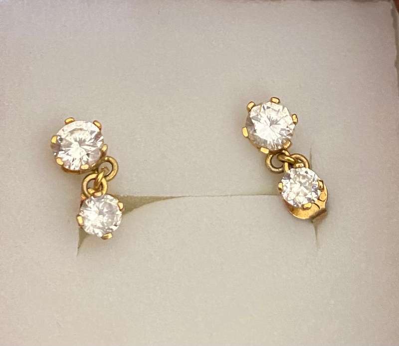 9ct yellow gold with 2 separate water drop Cubic Zirconium's style earrings