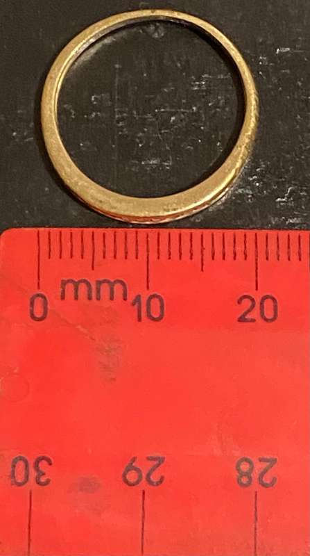 10 real diamond set in 9ct yellow gold Eternity ring