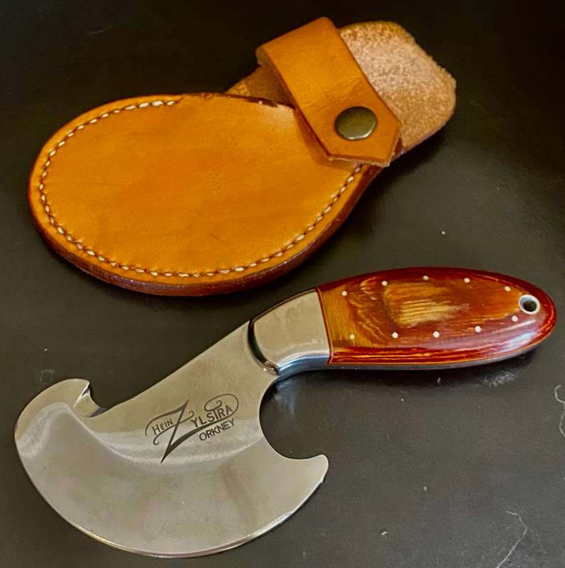 Hand made hunting/skinning knife, South African with leather sheath