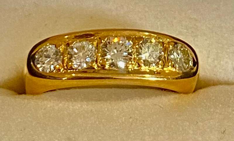 18ct Victorian yellow gold with 5x diamond of approx. 0.85 carats ring