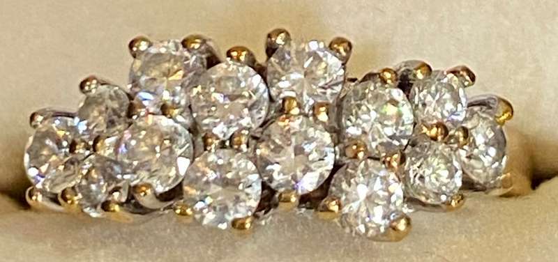 9ct yellow gold cluster style ring with Cubic Zirconium's