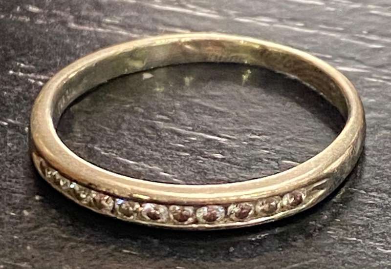 11 Real diamond set in 9ct white gold eternity ring