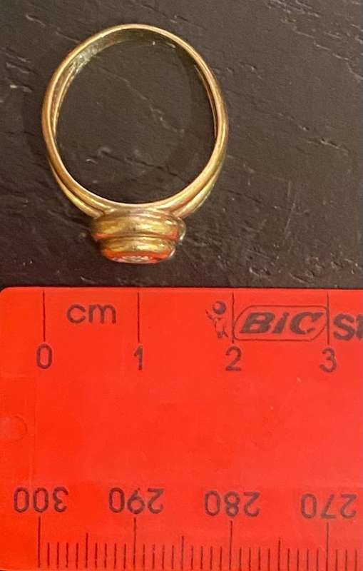 9ct Yellow gold and Solitaire Cubic Zirconia Ring