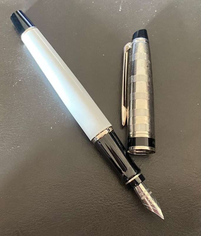 Waterman Expert 3 Deluxe White Chrome Trim Fountain Pen