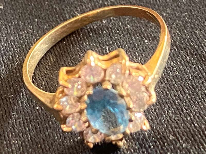 9ct yellow gold and Aqua Marine Ring with CZ's