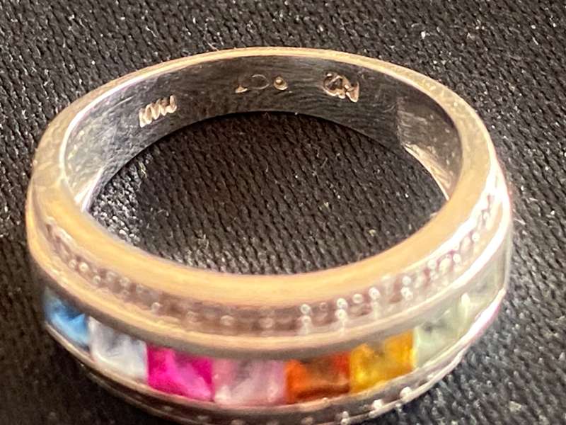 9ct White Gold and Multicoloured Gem ring