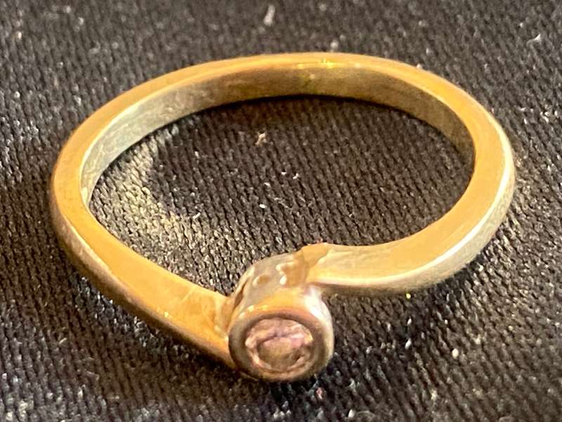 9ct yellow gold vintage solitaire 0.10 carat diamond ring made in Birmingham, GCJ