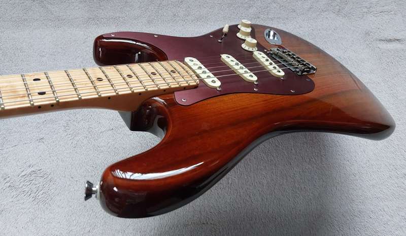 USA Limited Edition 2017 Shedua Top Fender Stratocaster - Exotic Collection